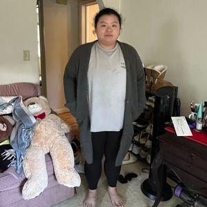 UNIQLO SWEATER GREEN COLOUR